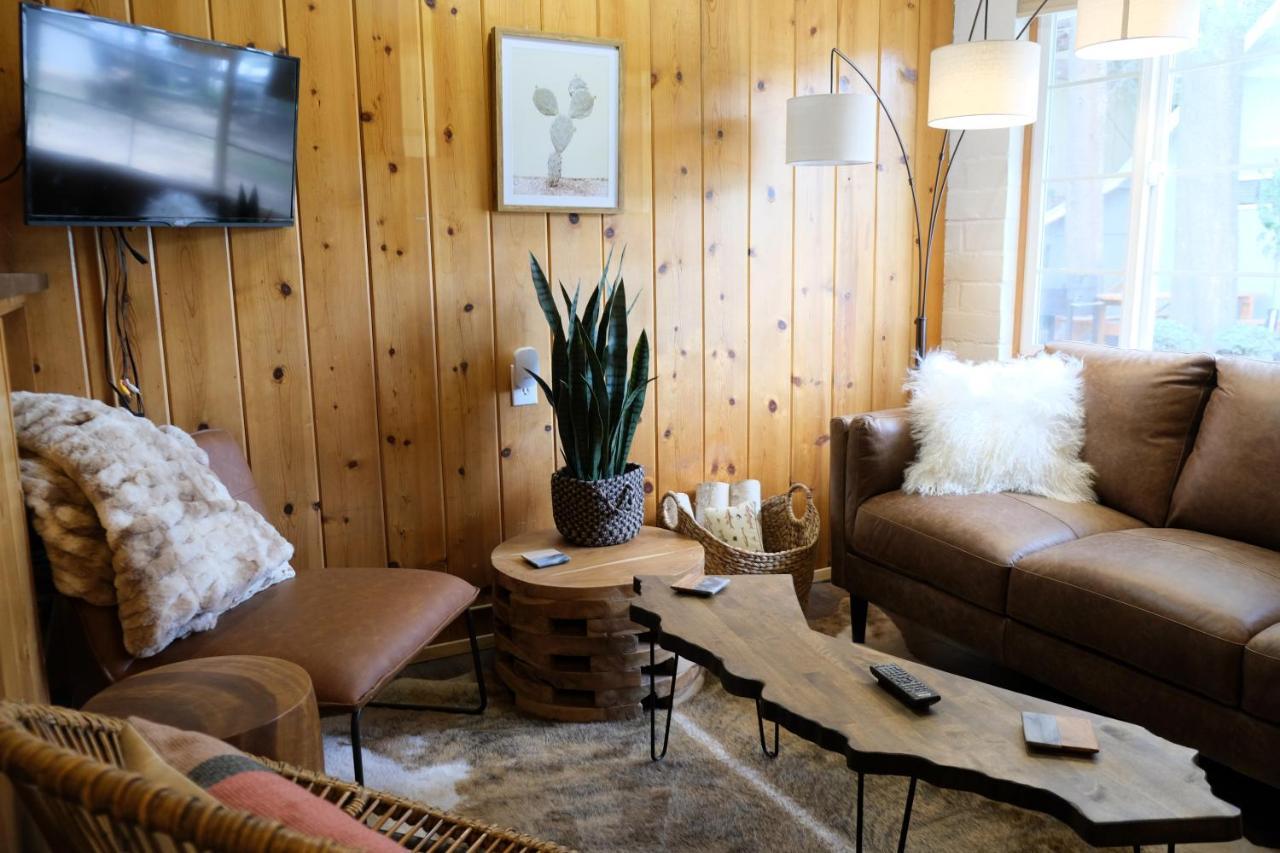 Lake Front Cabins 준 레이크 외부 사진