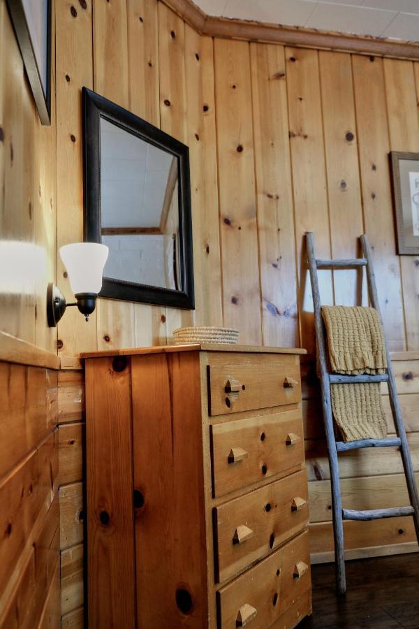 Lake Front Cabins 준 레이크 외부 사진