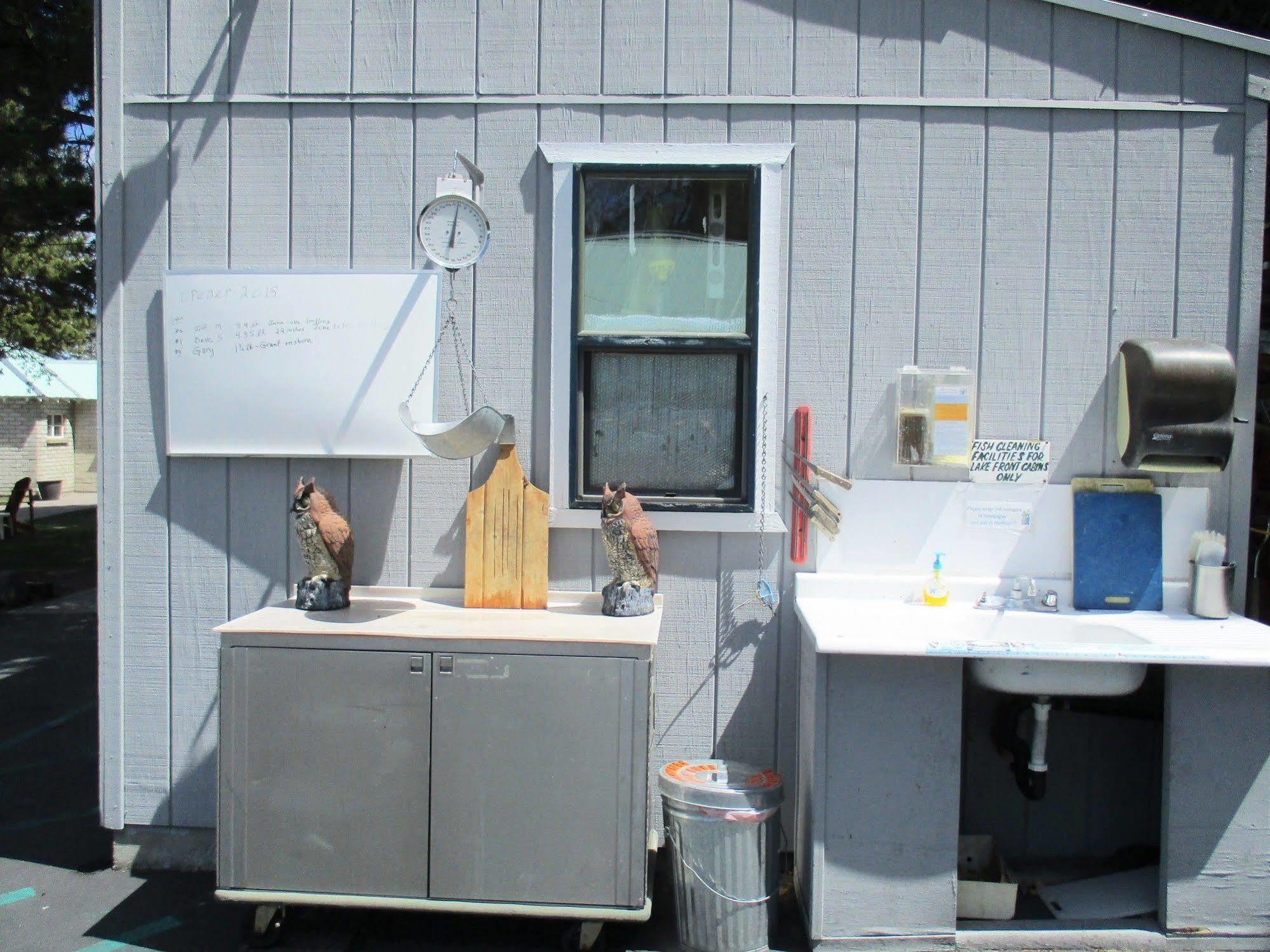Lake Front Cabins 준 레이크 외부 사진